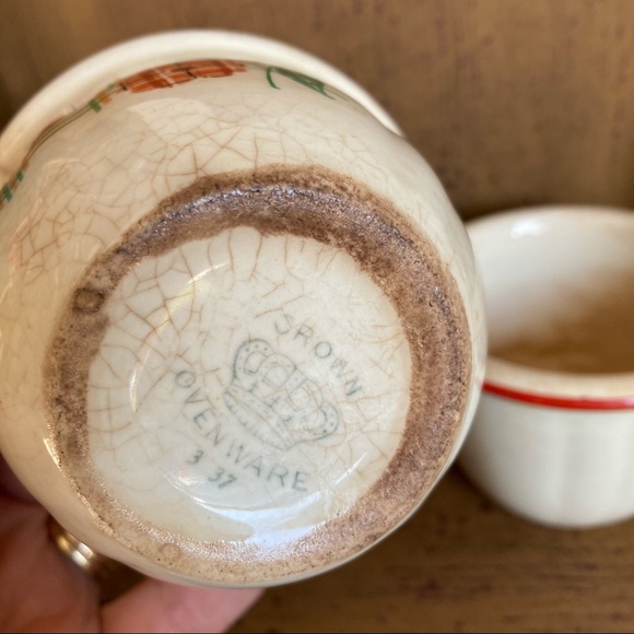 Vintage Crown Ovenware Cups - Picture 7 of 8